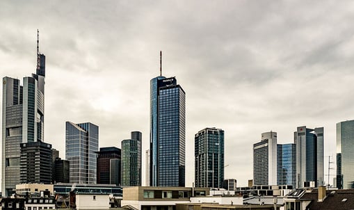 chisiamo-img-frankfurt_skyline